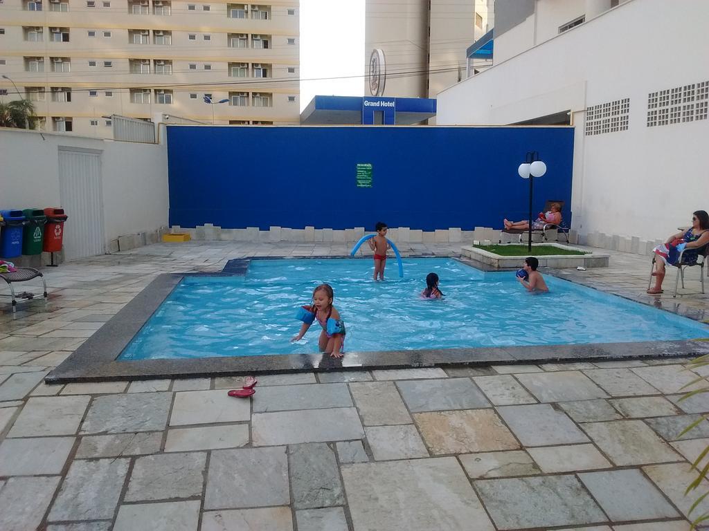 דירות קאלדס נובאס Flat No Cezar'S Park מראה חיצוני תמונה